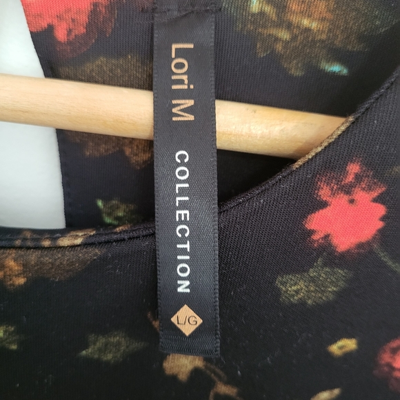 Lori M Collection Black and Red Floral Dress - Picture 2 of 5